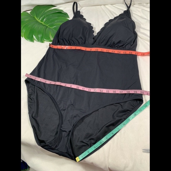 NEW‎ LA BLANCA Swimwear Petal Pusher One-Piece Swimsuit [PLUS SZ 20W ] - Picture 7 of 12